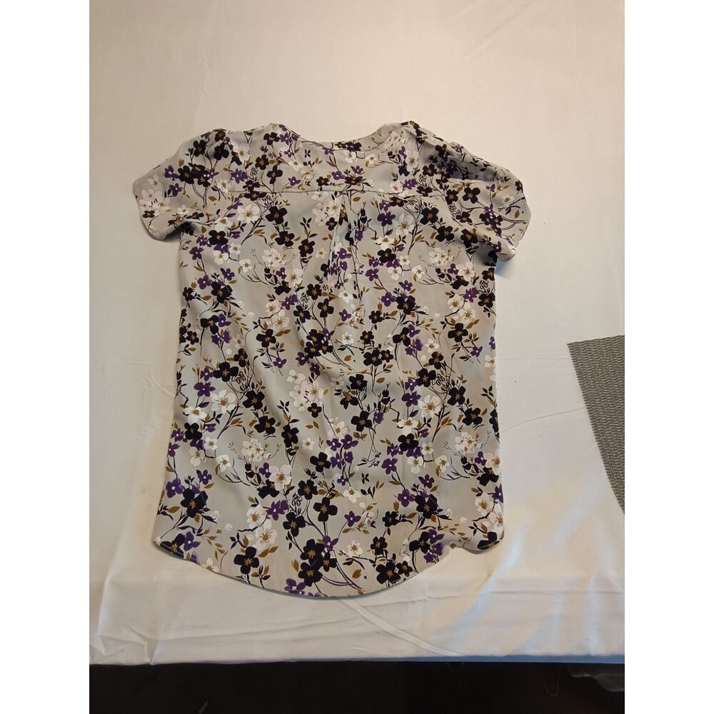 TAOHUADAO floral chiffon blouse size Large Gray Pray purple v neck top NEW